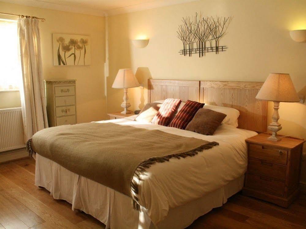 The Black Bull Inn Balsham Dış mekan fotoğraf